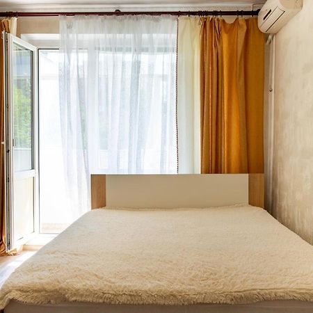 Apartment On Central Avenue-3 Slobodskaya ムィコラーイウ エクステリア 写真
