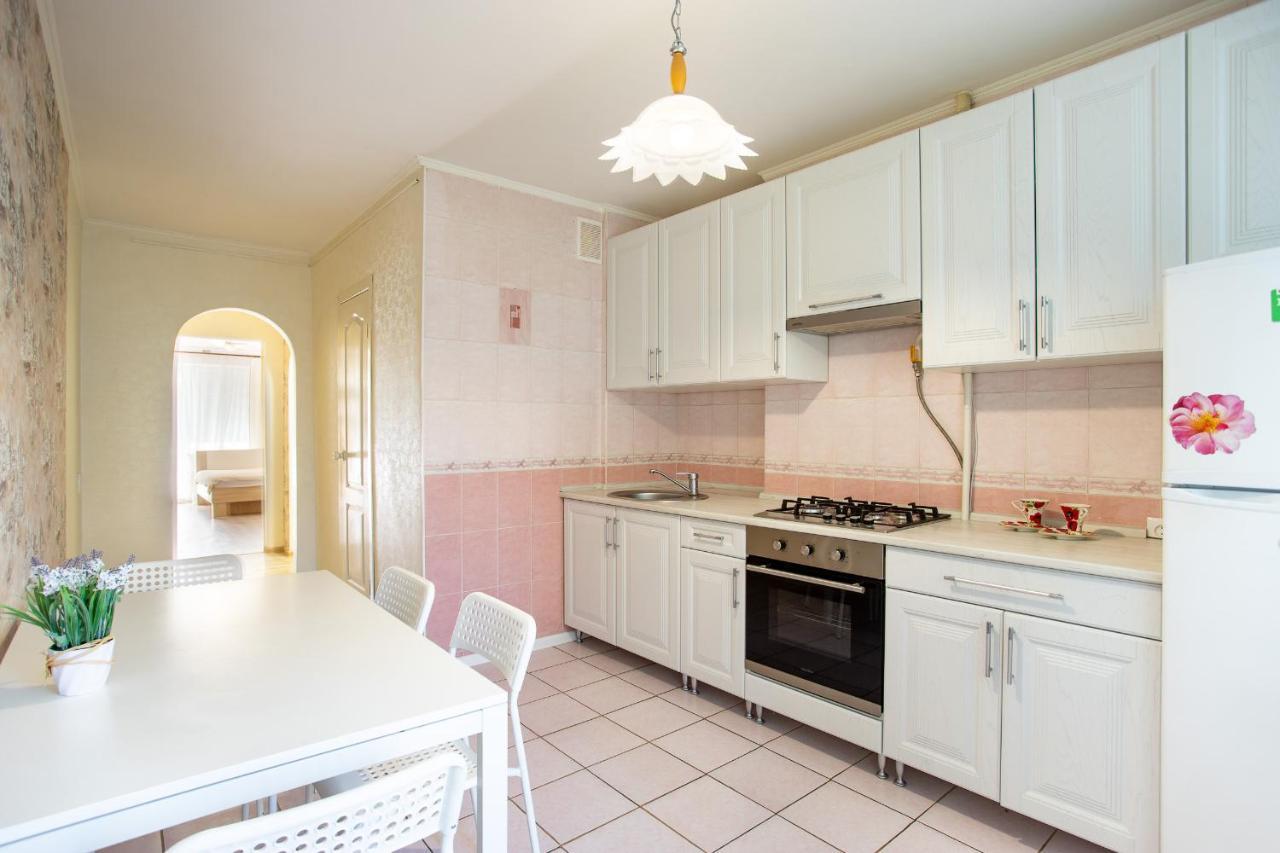 Apartment On Central Avenue-3 Slobodskaya ムィコラーイウ エクステリア 写真