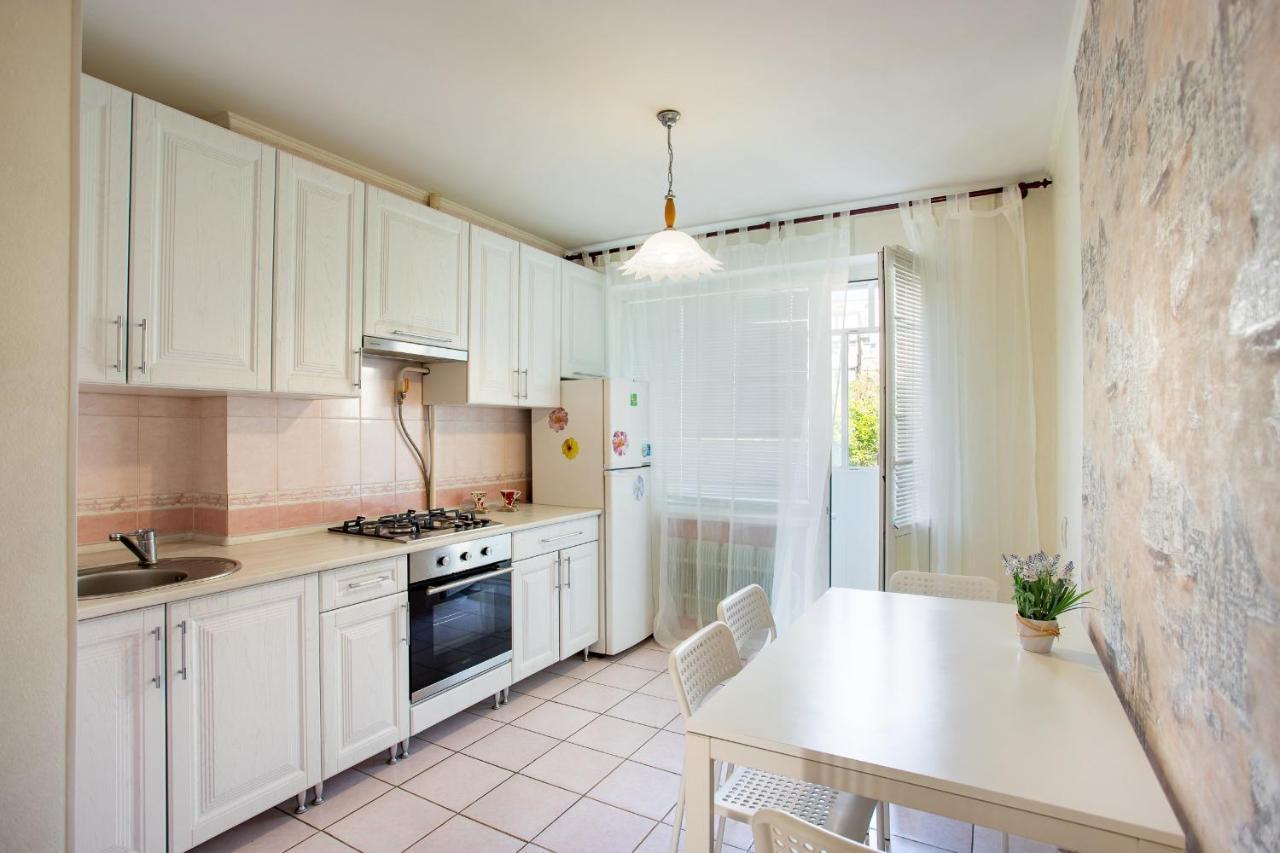 Apartment On Central Avenue-3 Slobodskaya ムィコラーイウ エクステリア 写真