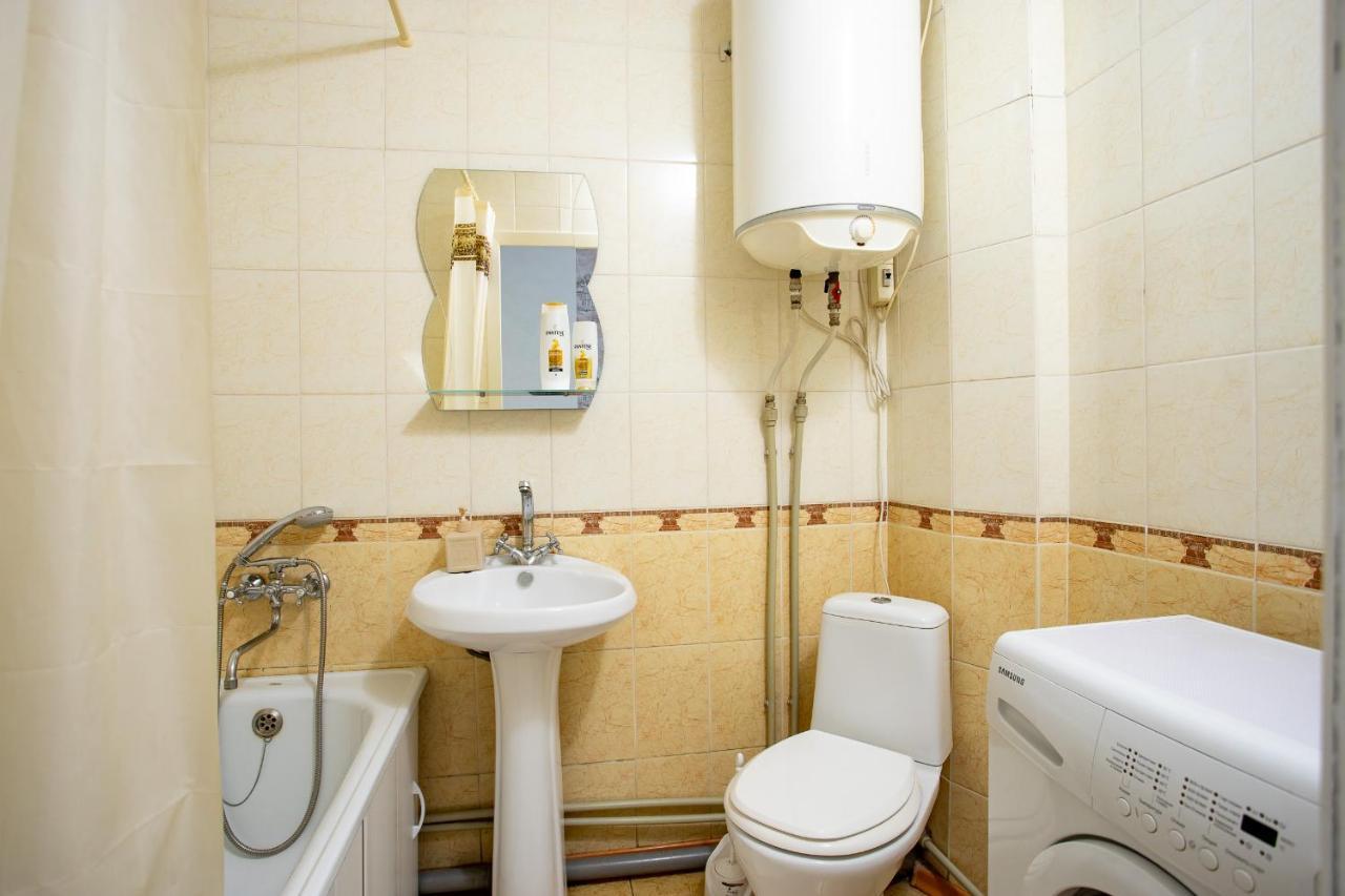 Apartment On Central Avenue-3 Slobodskaya ムィコラーイウ エクステリア 写真